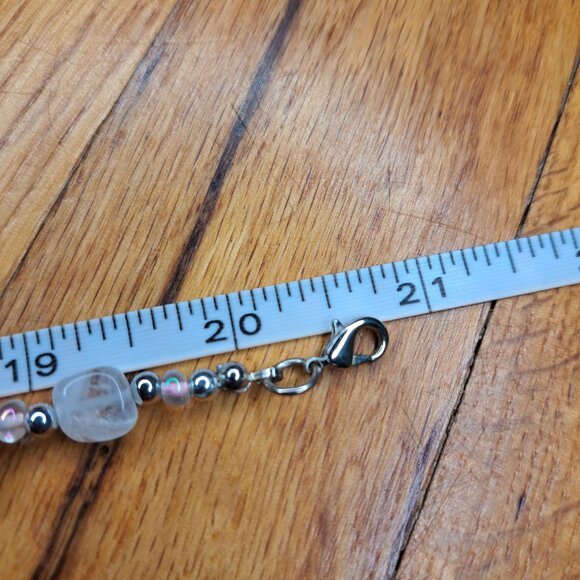 Light Pink Stones and Iridescent Beaded Necklace 💗 - Picture 6 of 6